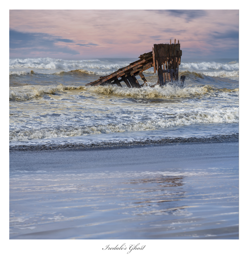 LouisRuth2024's tweet photo. Iredale's Ghost
The rusting remains of the famed shipwreck Peter Iredale lie partially submerged in the ocean, enduring the relentless assault of crashing waves.
#peteriredale #shipwreck #oregoncoast #beach #ocean #louisruthphotography https://t.co/nEBIFsUEyp