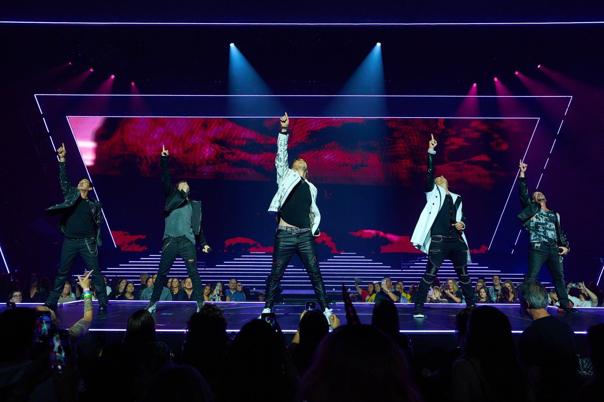 New Kids on the Block tweet media