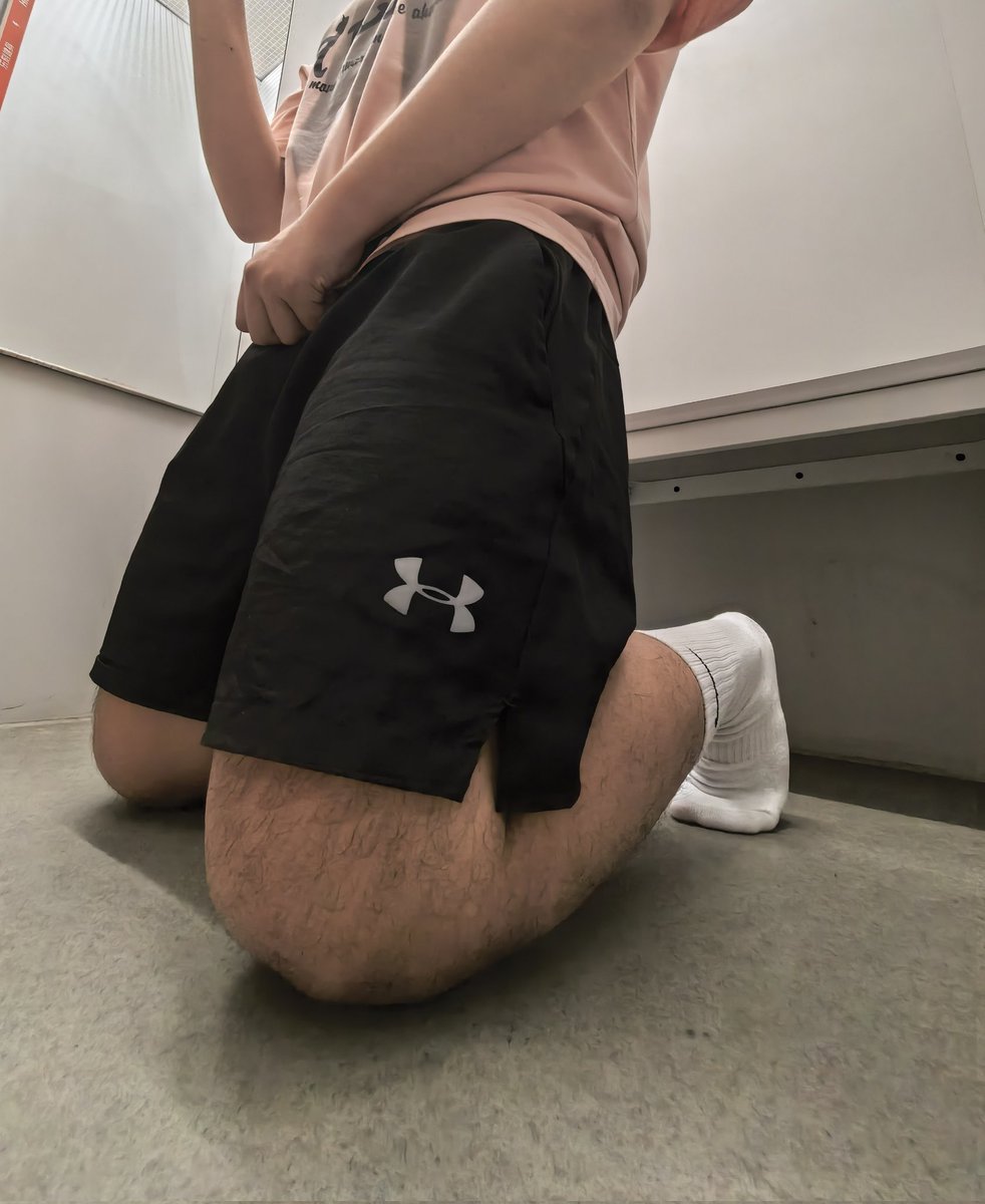 96SAMA__'s tweet photo. 想被玩 #gay ＃粗腿 ＃熊猴 ＃翘臀 ＃蜜桃臀 #骚零 #骚狗 #臀控集合 #鸡吧套 #肉便器骚0 #骚货的日常 #屁穴开发 #菊花保养 #后入美臀 #后入爆操  #Chudai https://t.co/LbrTbPVrdi
