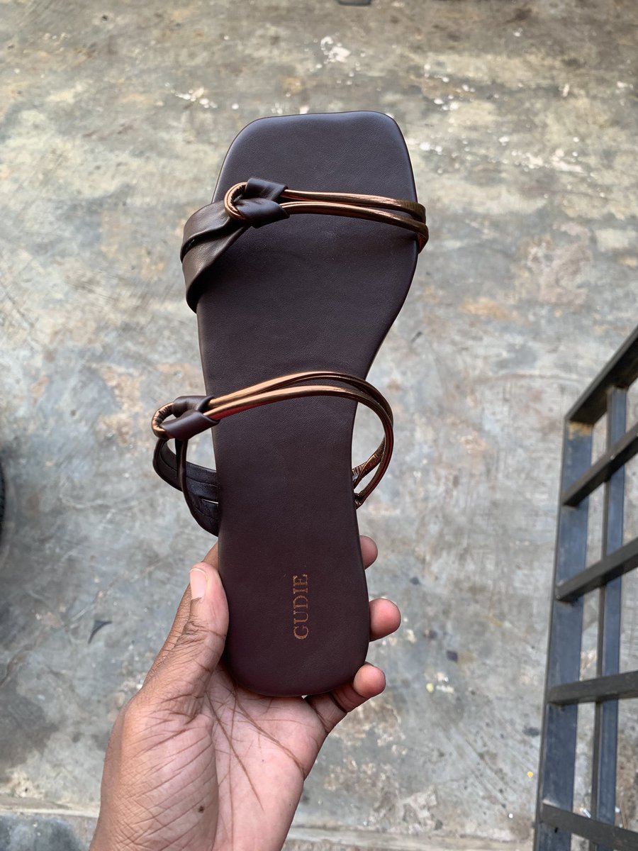 GoodnessAdeosun's tweet photo. Beautiful design, because color.
N10k only
https://t.co/XOka0lxFTA https://t.co/KsqukywtzR