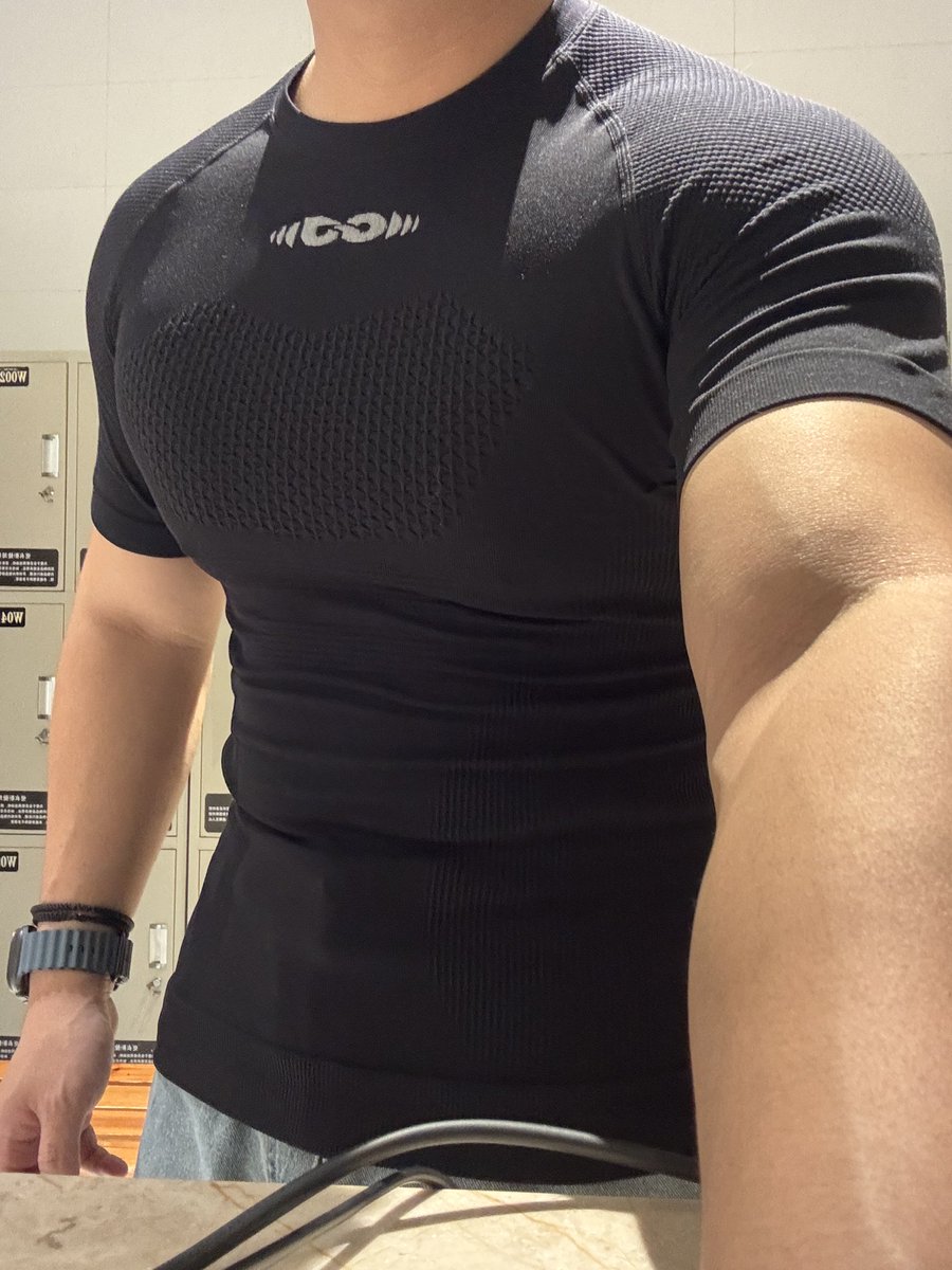 Ray0599's tweet photo. #肌肉 #胸肌 #胸肌饱满 #健身 keep training💪 https://t.co/wfcQE896x9