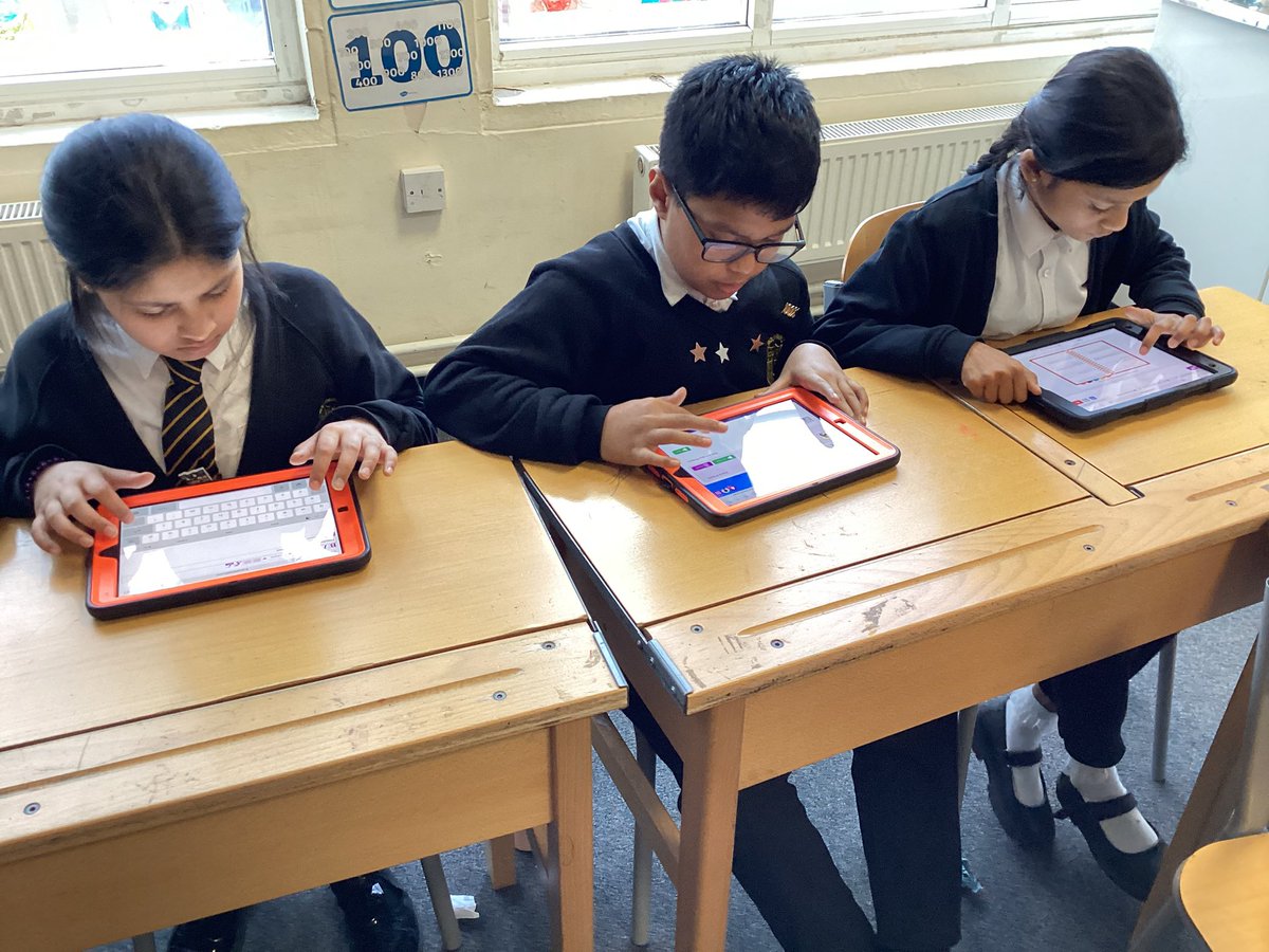 year_holy's tweet photo. In our Computing session, we found out how to reference sources in our work online. Alongside this, we searched the internet with a consideration for the reliability of the results of sources to check validity. #ComputingHFB10 #CatholicLife @HolyFamilyScho1 https://t.co/je5YTC4KOh