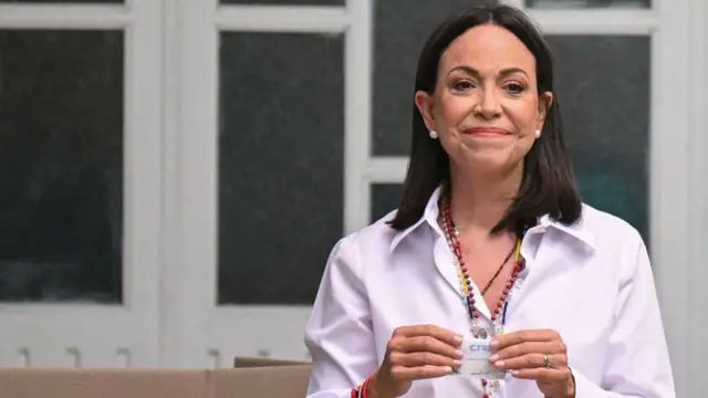 Se vienen elecciones en Venezuela en un tiempo apoyaría a la dama de hierro para ganar la presidencia? 🚨🇻🇪  
Comenta y difundir