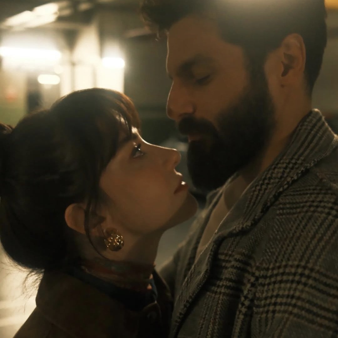 Serkan Çayoğlu, eşi Özge Gürel'in doğum gününü İnstagram hesabından bu paylaşımla kutladı, “İyi ki doğdun karıcım, sen gül diye her şey.”

#ÖzSer 😍