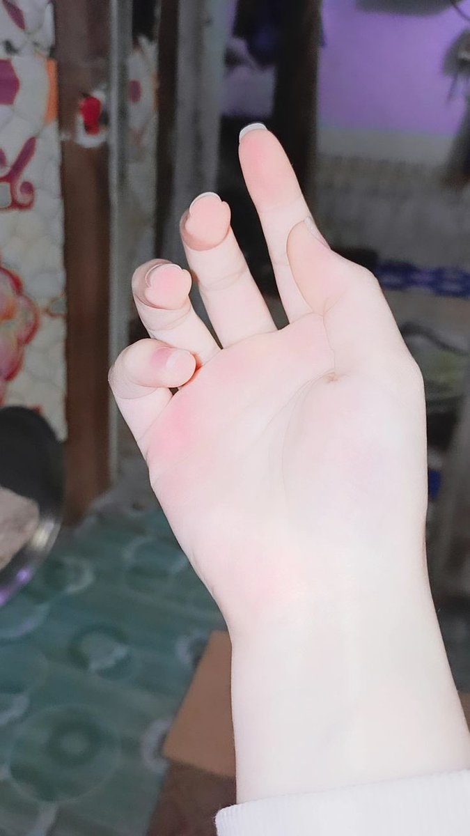 بنوتي ناعم 🤤❤ tweet media