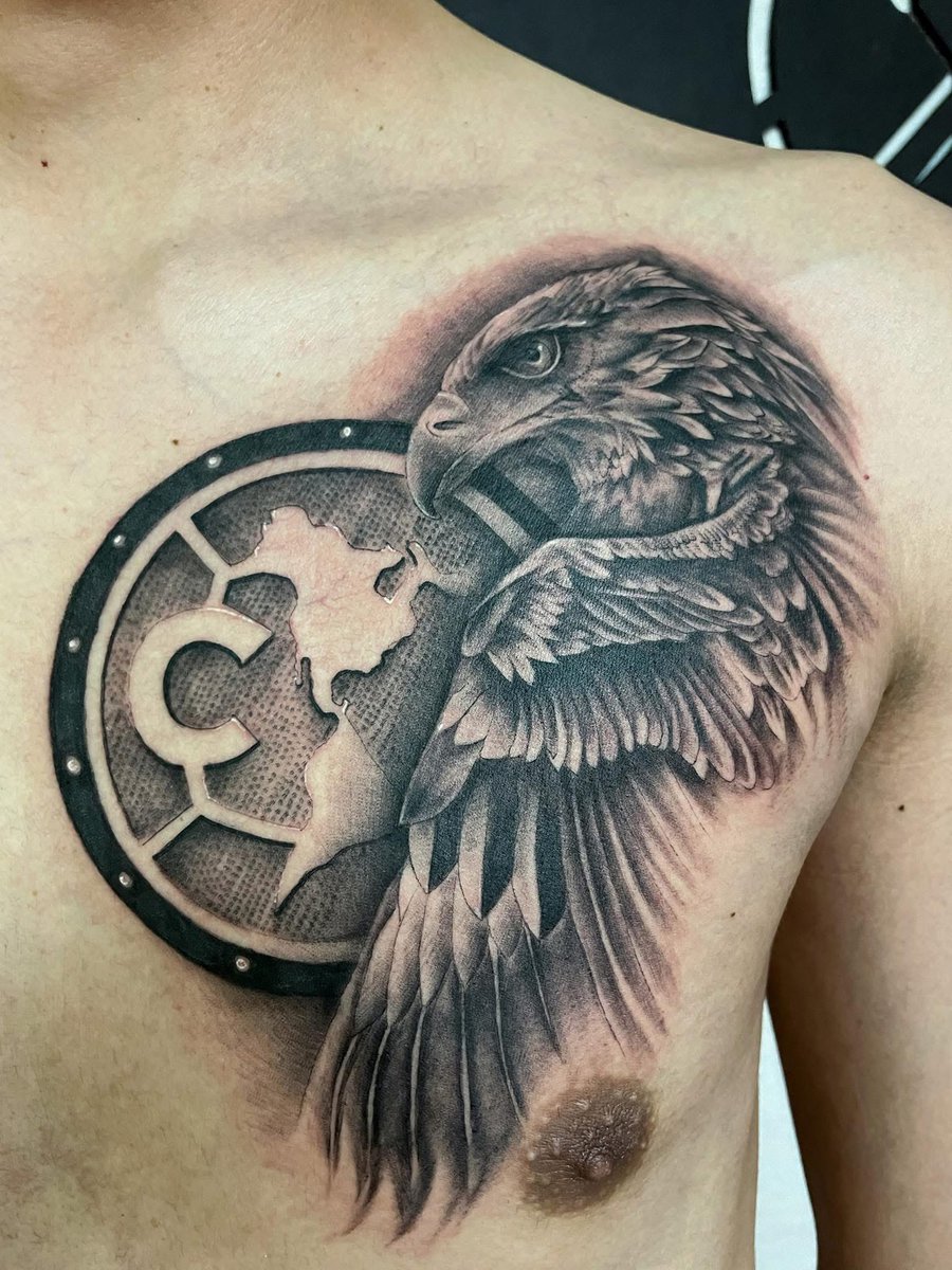 vital_levv's tweet photo. @Alvaro10fidalgo @RealBetis Hace unos meses me prometí tatuarme por la hazaña del tricampeonato. Hay jugadores que marcan una época… y para mí, es Fidalgo. Guardo un espacio en mi piel para su firma. Mi sueño era verlo vs Pachuca, pero el destino decidió otra cosa. https://t.co/krB7Gvg1zk