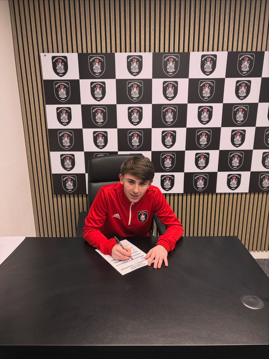 ThornAthleticFC's tweet photo. 𝘾𝘼𝙄𝘿𝙀𝙉 𝙏𝘼𝙆𝙀𝙎 𝙉𝙀𝙓𝙏 𝙎𝙏𝙀𝙋 ||

We are delighted for Caiden Adams who has now signed for Queen's Park.

The young attacking midfielder joined us in June 2024 from Partick Thistle.

He made his first team debut aged 16 and has also scored 14 goals for our Development Team this season including the winner in Friday's game against Neilston.

Best of luck  Caiden 🤝💙