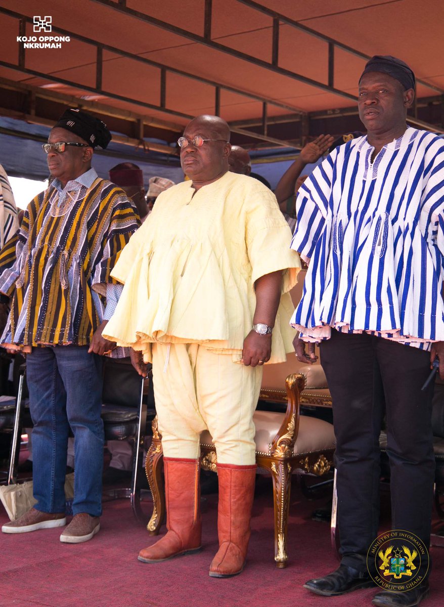 Graphicgh's tweet image. Fugu -The tradition goes on

The fugu or smock is the most distinctive dress from northern Ghana which has gained national significance.

The best known fugu is Daboya (meaning, “our brother is better than us”). Daboya fugus are famous for their beauty, patterns, colours, motifs,…