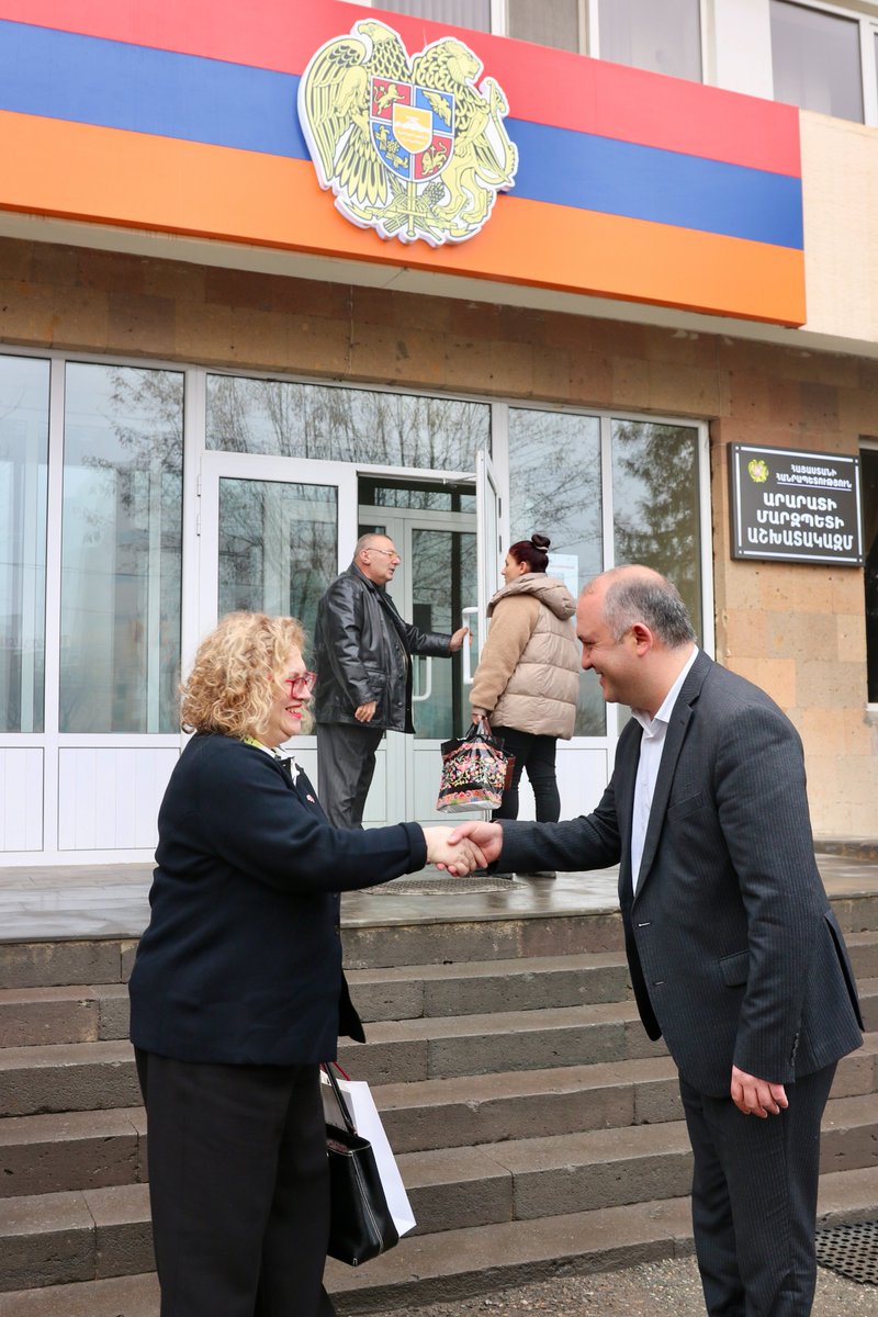 Alexandra Cole tweet media