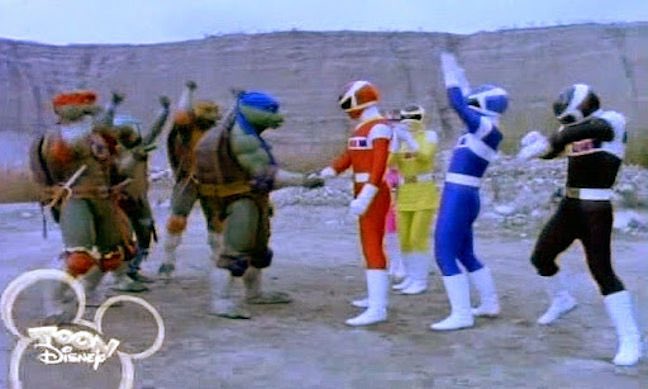 Los Therians encontrándose con los pastosos en la Plaza Independencia