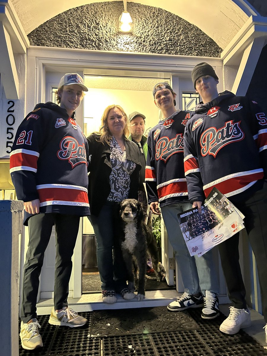 Regina Pats tweet media