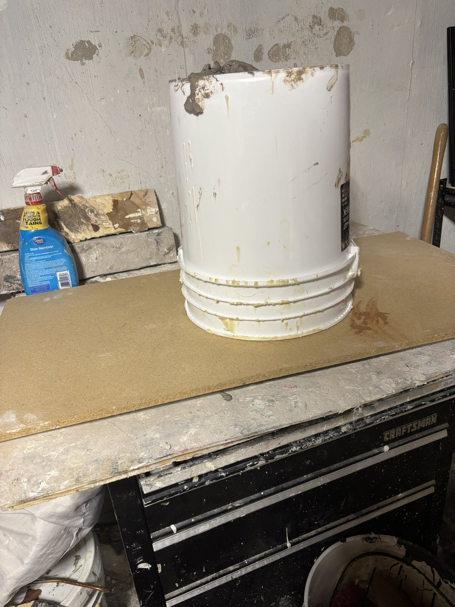 1Monstermatt's tweet photo. Did some snow shoveling and started a new sculpture. If you can guess what it will be from the photo-you’re amazing!! #makingmonsters #horror #halloween https://t.co/rxsxHjEvwP