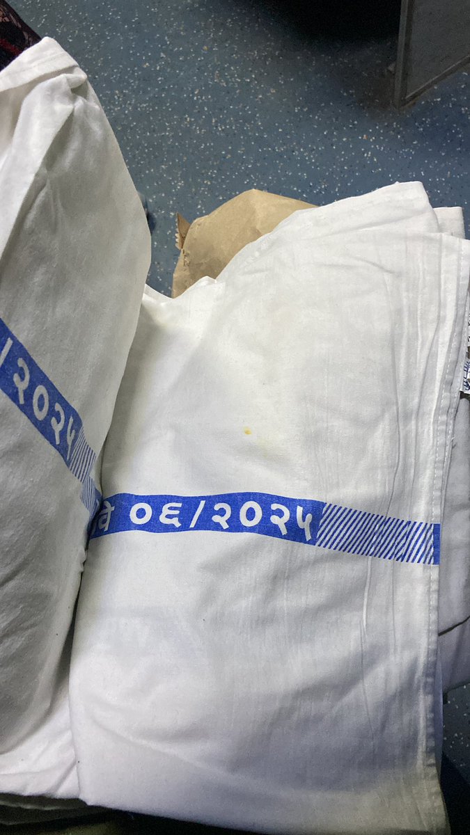 thelogical09's tweet photo. @RailwaySeva 

@RailwaySeva pleasee Clean bathroom it's very much dirty the train is Shanti exp PNR: 8344084542 coach is A2 bed roll’s are also dirty 
how can people will be able to travel please check and take necessary action. https://t.co/Ql8560dnSB