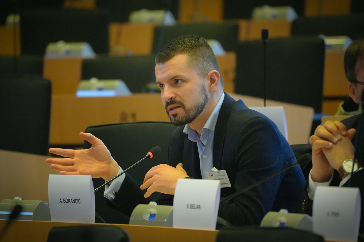 Ammar B. tweet media