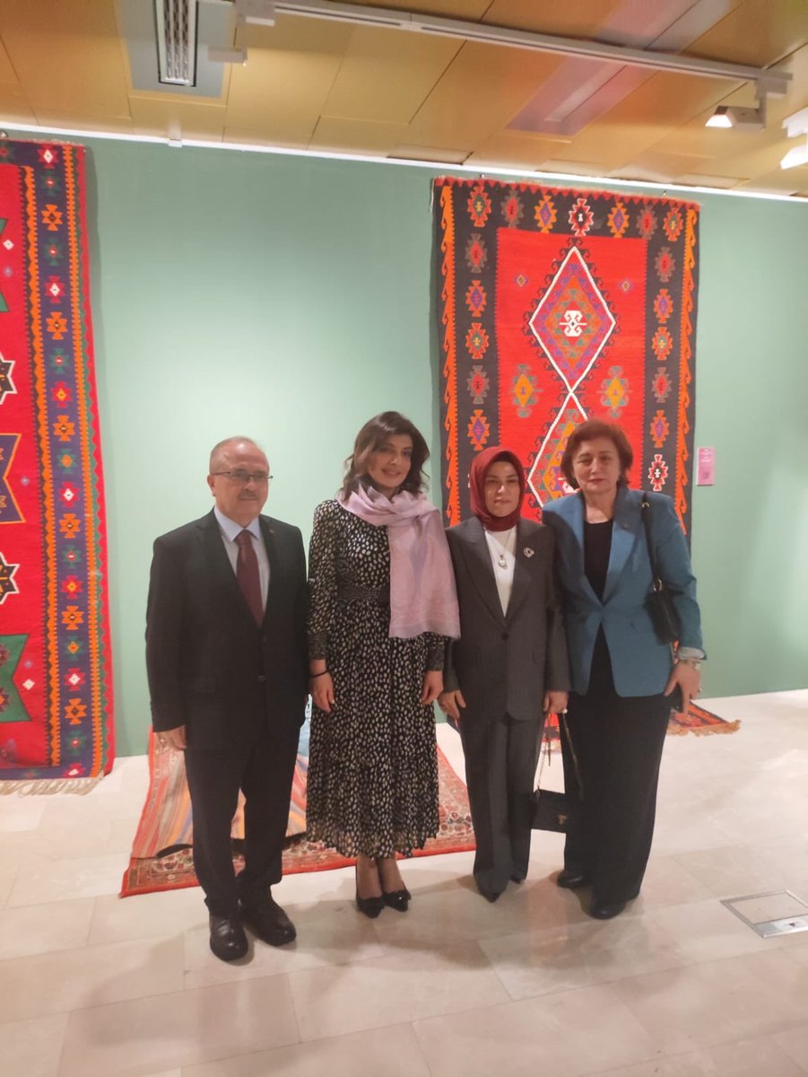 Birol_Akgun's tweet photo. Bugün Azerbaycan’ın tarihi “Zire Cuma Mescidinde” korunan antik halılar ile diğer eserlerin Bakü Halı Müzesindeki “Sessiz Dualar” sergisinin açılışına iştirak ettik.  Kardeş ülkenin zengin manevi mirasına sahip çıkan tüm yönetici ve temsilcilerini  gönülden kutluyorum.  #Bakü https://t.co/XwILHMTn81