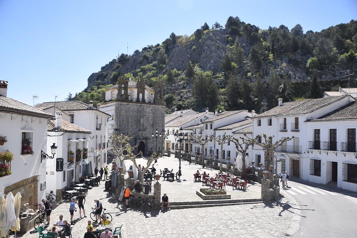 Ojalá cuando pase todo esto veamos Grazalema así, que todo haya sido un mal sueño.
Mucha fuerza a los habitantes de Grazalema.
#FuerzaGrazalema