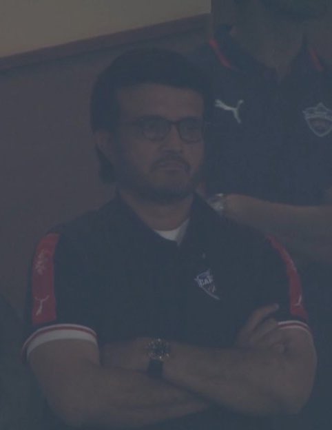 Number 18 making him cry in a IPL/WPL match 😭🔥