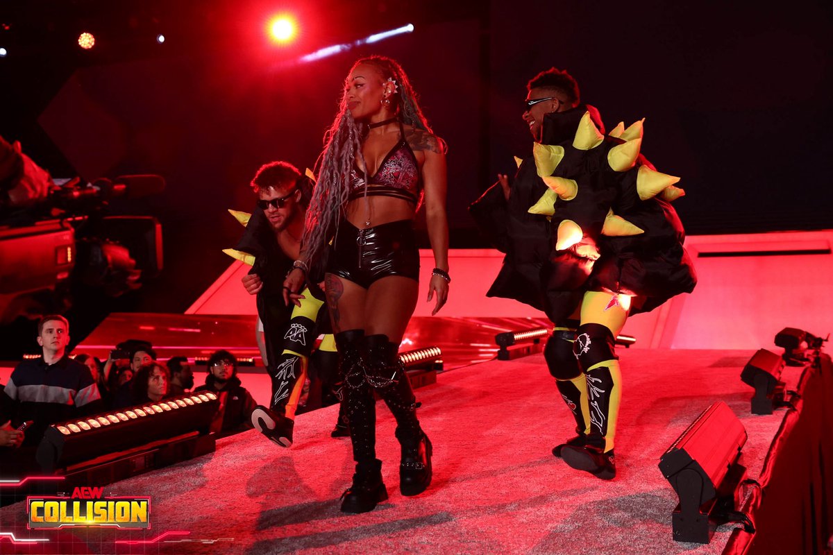 Lio Rush 🖤 tweet media