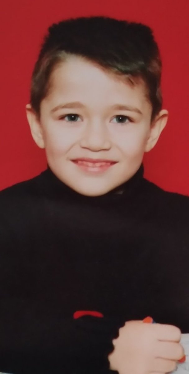 Yıl 2002!
Yer İstanbul!
Yaş 4,5...
Güzel günlerdi...