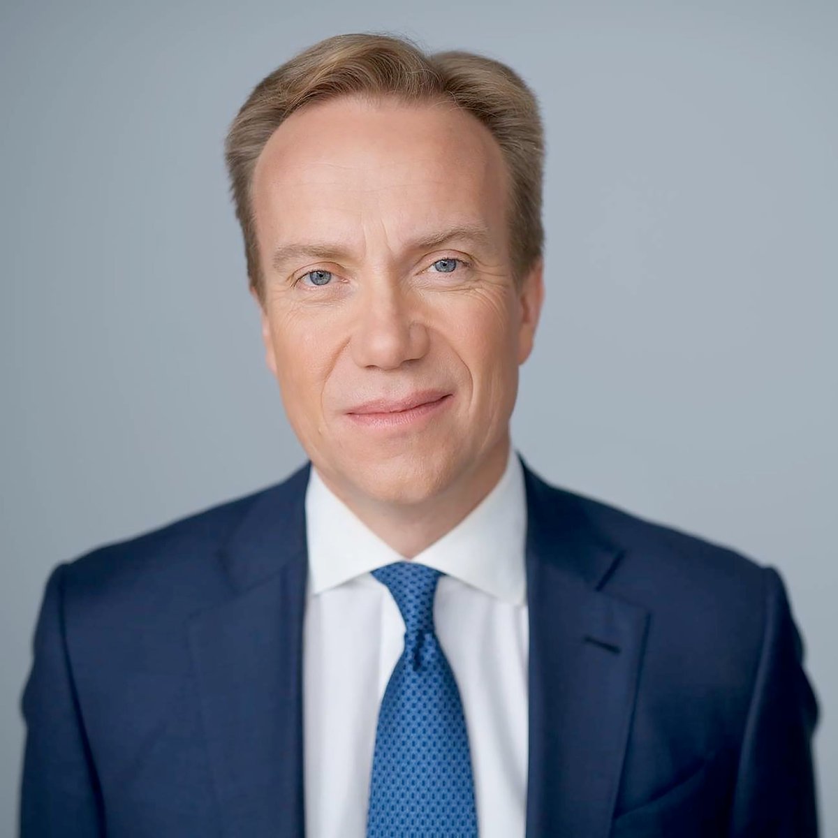 Worldsource24's tweet photo. The World Economic Forum is conducting an inquiry into its CEO, Børge Brende, to clarify the nature of his relationship with Jeffrey Epstein. https://t.co/TvbV7Bl85M
