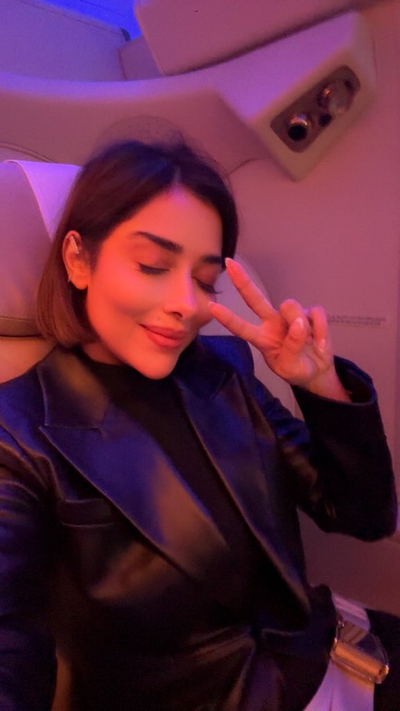 متوجهة لسلطنة #عمان الحبيبة وبالأخص "عبري" للاحتفال مع أهلها الغاليين بكرة 🇴🇲 #بلقيس