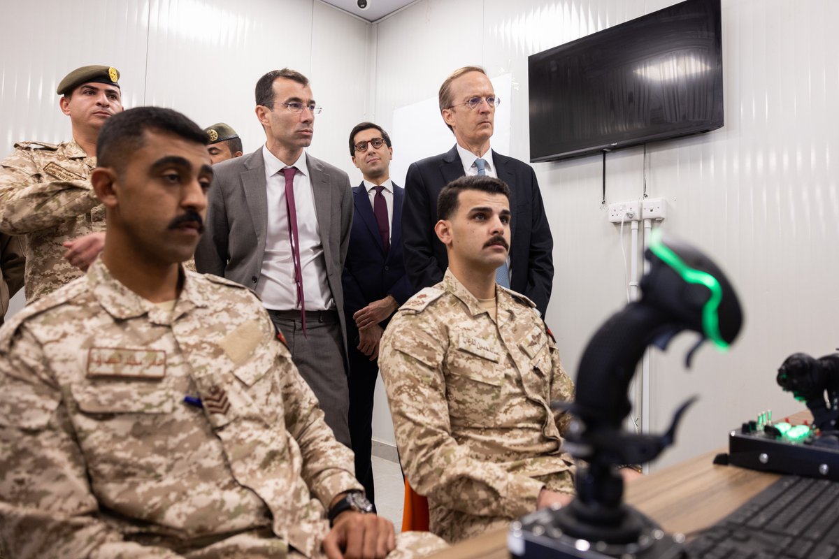 Charles Fries tweet media