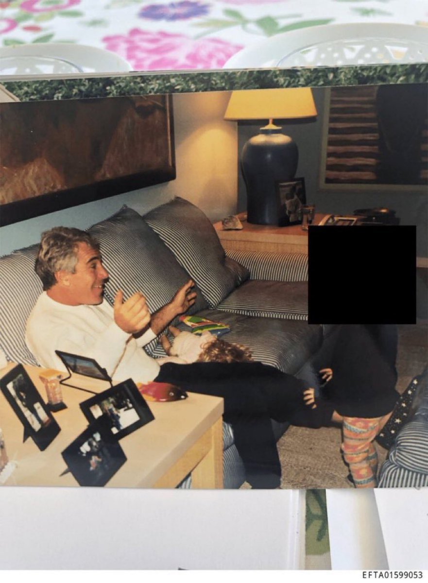 OunkaOnX's tweet photo. Epstein Files - Image shows Epstein with a child https://t.co/mV1gl8198C