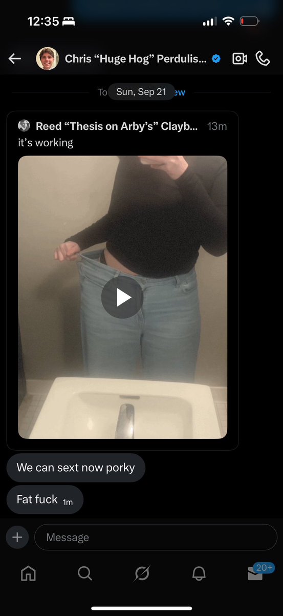 Jules “Hairy” Armpits tweet media