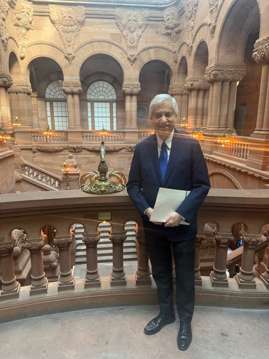 Inside Broadway tweet media