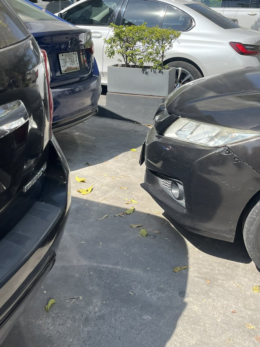 ¿Le surto el tanque? tweet media