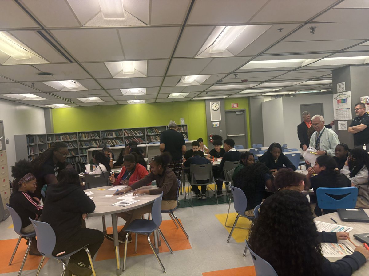 Principal Williams tweet media