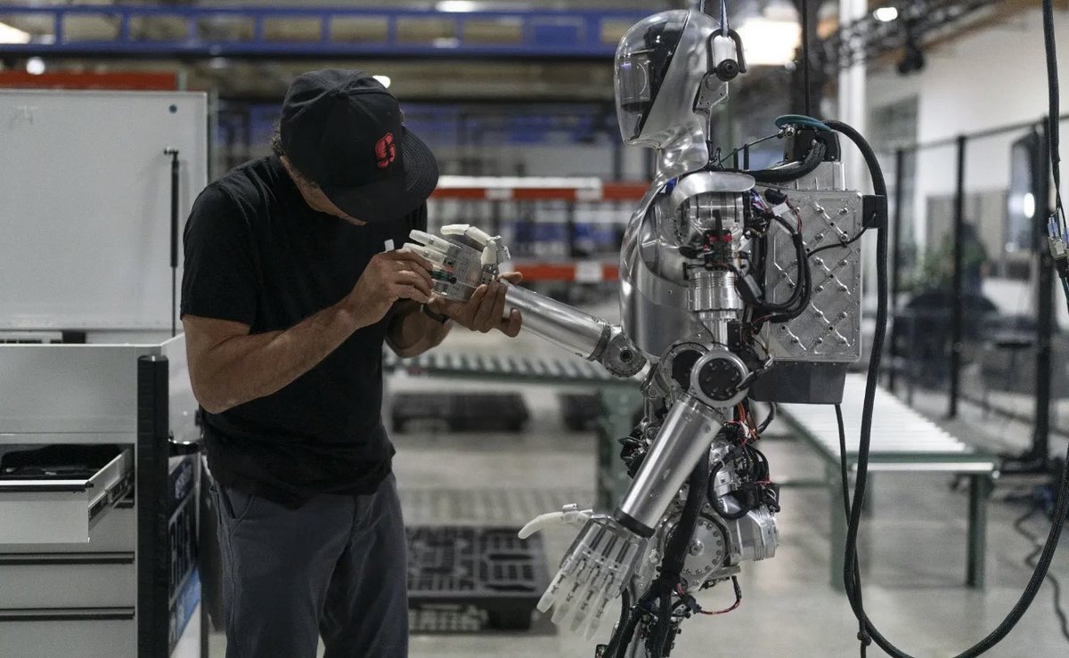 Dan Burgar tweet media