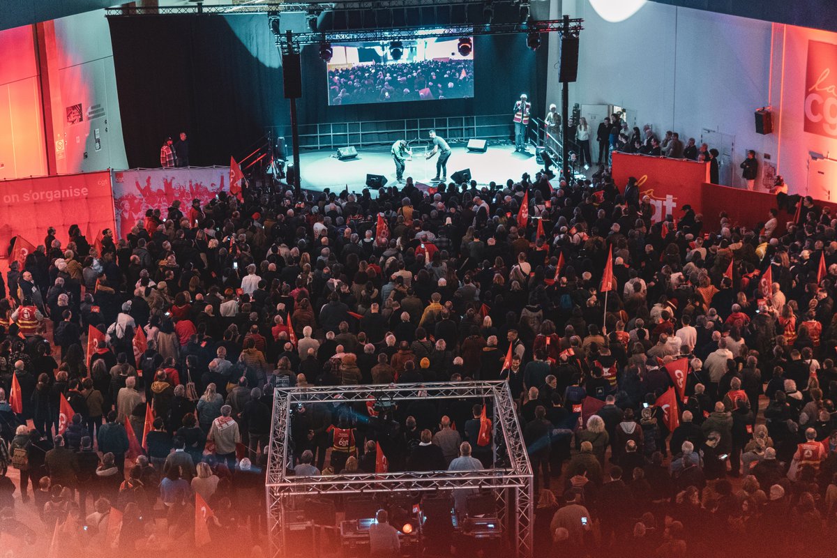 lacgtcommunique's tweet photo. ⭐️ Un immense merci à toutes les personnes présentes hier au meeting national pour les libertés organisé à la CGT.

On lâche rien ! https://t.co/2iO2za4sAj