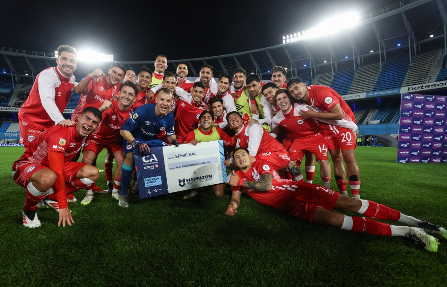 Macalusooooo's tweet image. #GELP #CGE Mas penales EN CONTRA desde 2019 a la actualidad, contando todas las competencias:

🥇Gimnasia LP y Argentinos   (34)

🥈Lanús   (32)

🥉Sarmiento  (31)

4to lugar Rosario Central   (30)

5to Riestra    (29)

#aaaj #carc #sarmiento #lanus