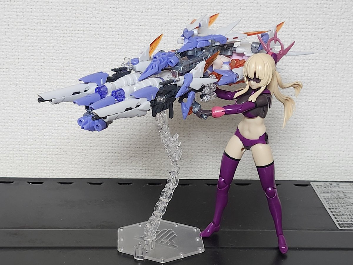 メガミデバイス