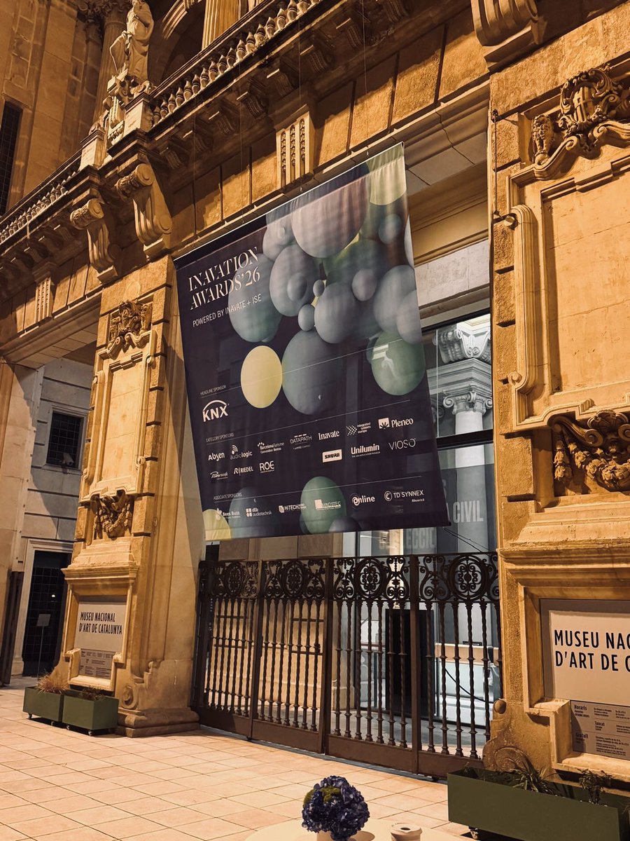 Roche AV Pro tweet media