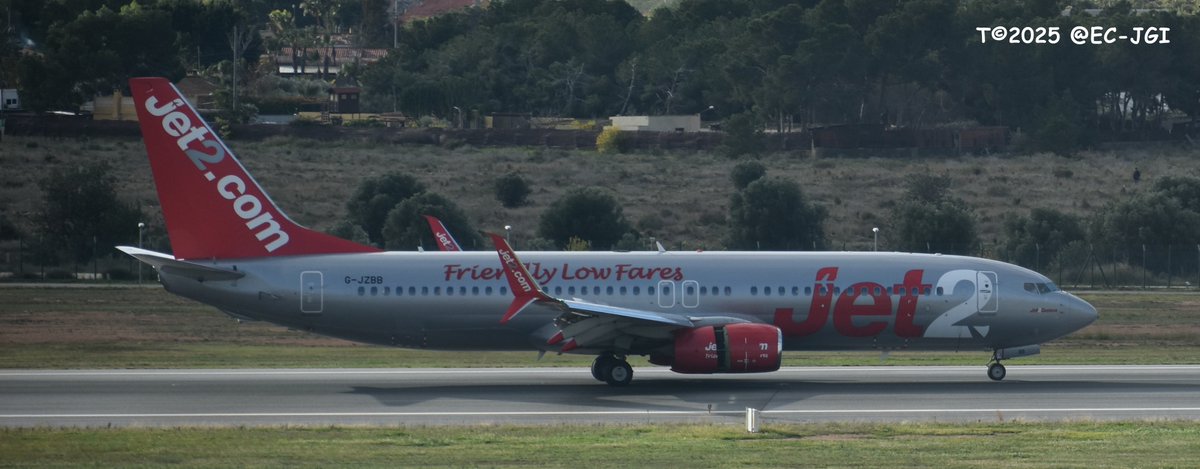 Pinguy2's tweet photo. #4438 #todayspicture #bonusshot #B37
G-JZBB at ALC / LEAL on 26th December 2025
#avgeek #terminalspotting https://t.co/9inYJdQQQt