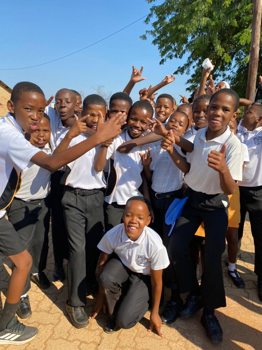 Hollywood Foundation tweet media