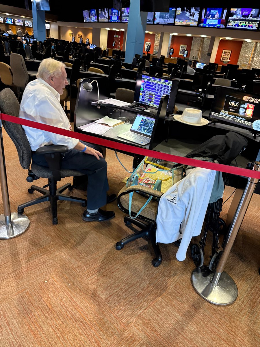 Karl Broberg tweet media