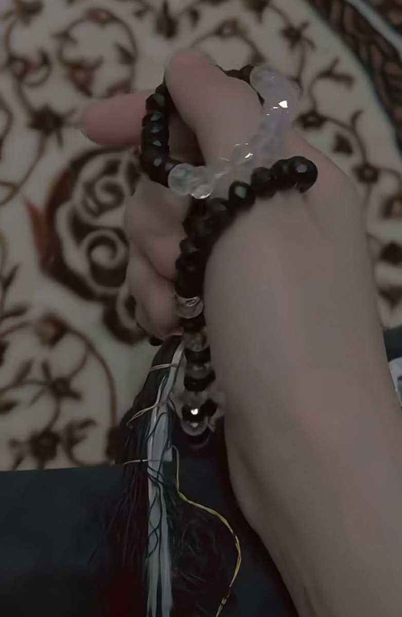 fr_f33's tweet image. «اللَّهُمَّ إِنِّي أَسْأَلُكَ حُبَّكَ وَحُبَّ مَنْ يُحِبُّكَ وَالْعَمَلَ الَّذِي يُبَلِّغُنِي حُبَّكَ»
اے اللہ! میں تجھ سے تیری محبت مانگتی ہوں، اور اس شخص کی محبت جو تجھ سے محبت کرتا ہو، اور اس عمل کی محبت جو مجھے تیری محبت تک پہنچا دے♥️🌼🥀