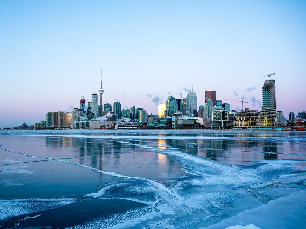 6ixbuzztv's tweet photo. Toronto has gone 18 days without temperatures above freezing, one of its longest cold streaks in over a decade https://t.co/ssqfX4iYL9
