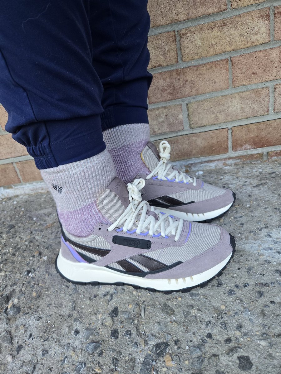 trudyspeaks's tweet photo. Day 5 of #BHMKOTD5 
👟: ASAP Nast × Reebok Leather Classic 
#BHMKOTD #kotd #asapnast #reebok https://t.co/t2qFPCpZg4