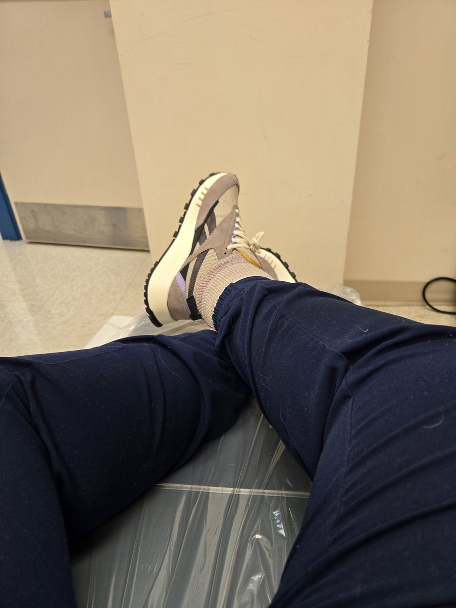 trudyspeaks's tweet photo. Day 5 of #BHMKOTD5 
👟: ASAP Nast × Reebok Leather Classic 
#BHMKOTD #kotd #asapnast #reebok https://t.co/t2qFPCpZg4