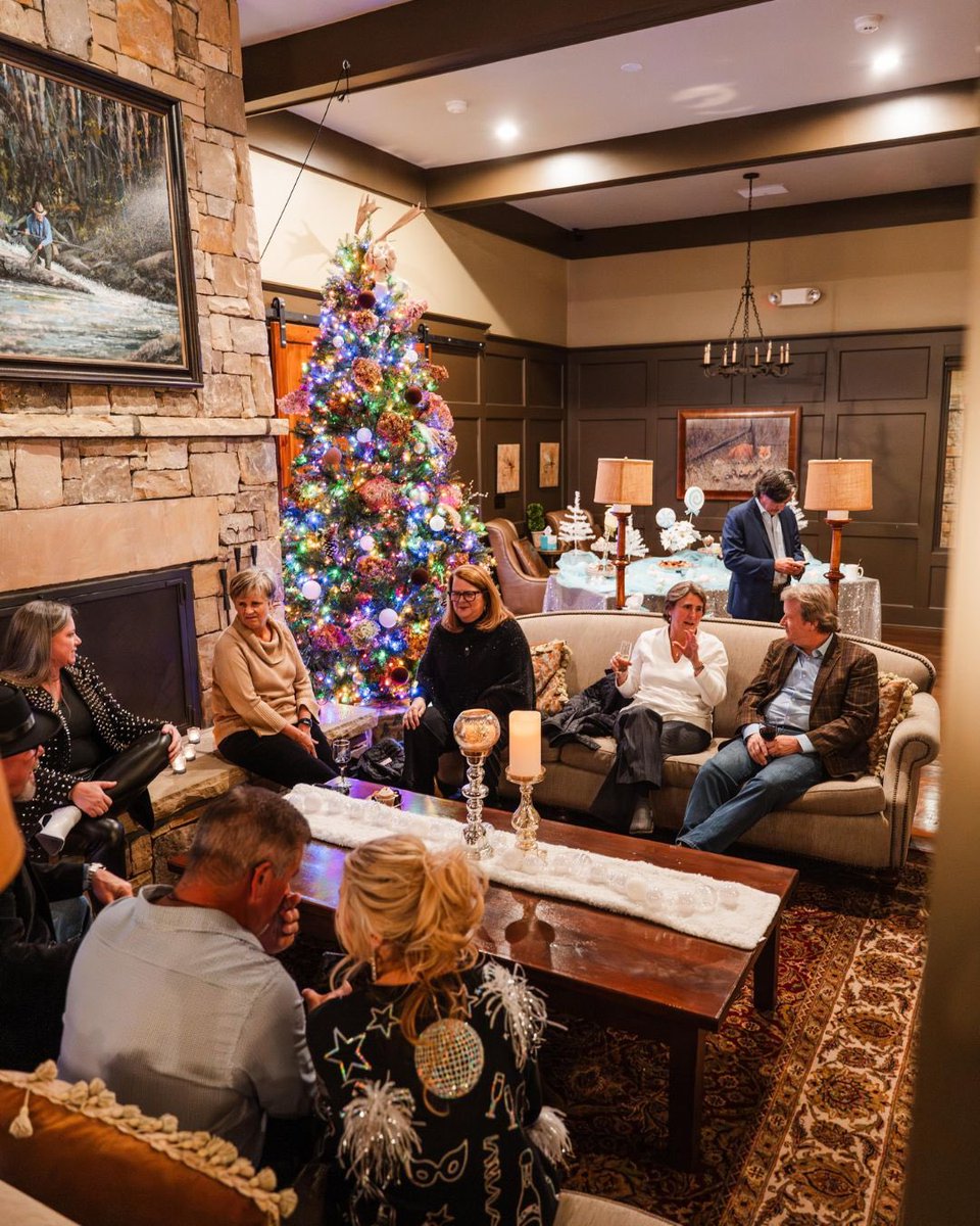 tembohg's tweet photo. January set the tone.
From Prevost Plus in Ocala to Eater recognizing Ilda and Chef Santiago Guzzetti, Bear Lake Reserve’s polar plunge, and Mountain Falls ringing in the New Year, each moment reflected what matters most to us: experiences that bring people together. https://t.co/z4FCOnV3HV