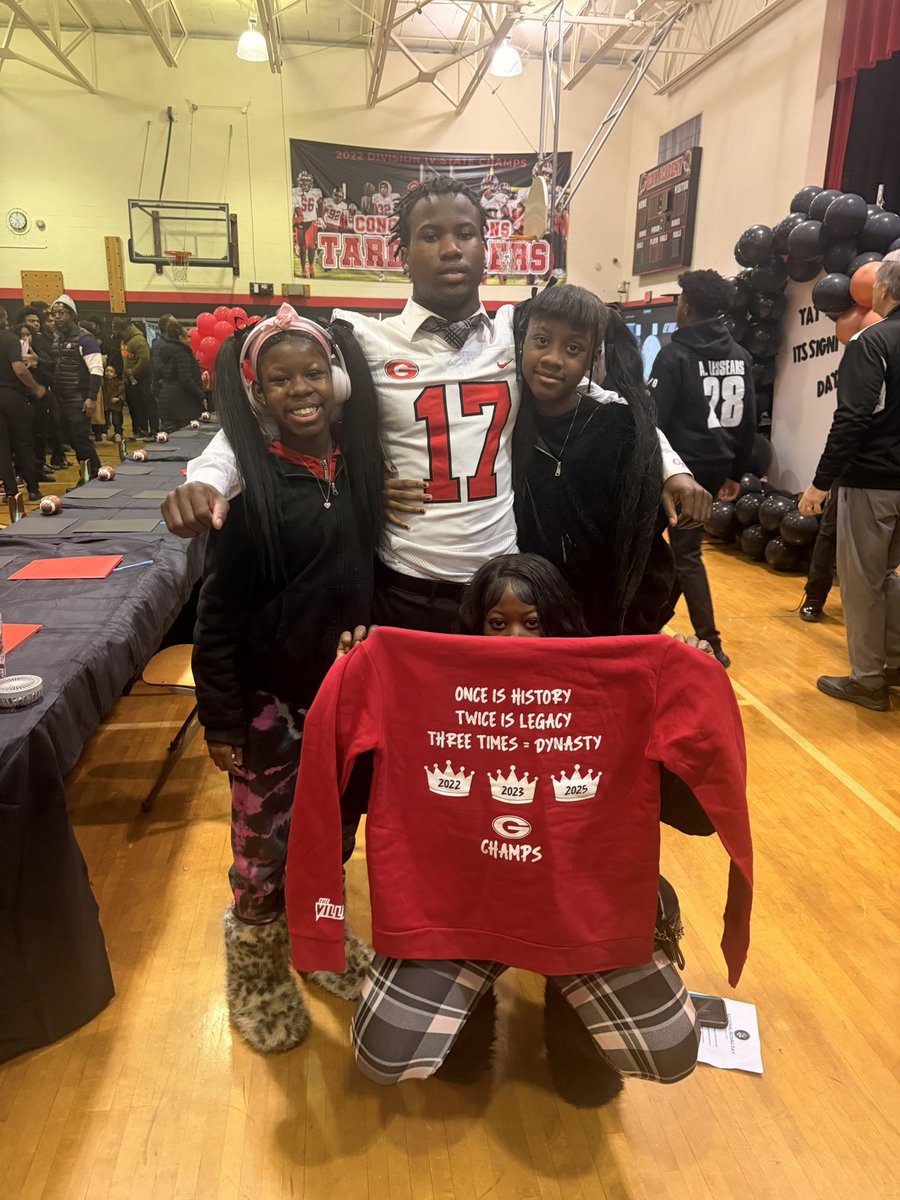 1⭐️JavarisCockwell tweet media