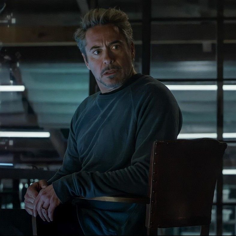 onlydowneyhands's tweet image. i miss you tony stark