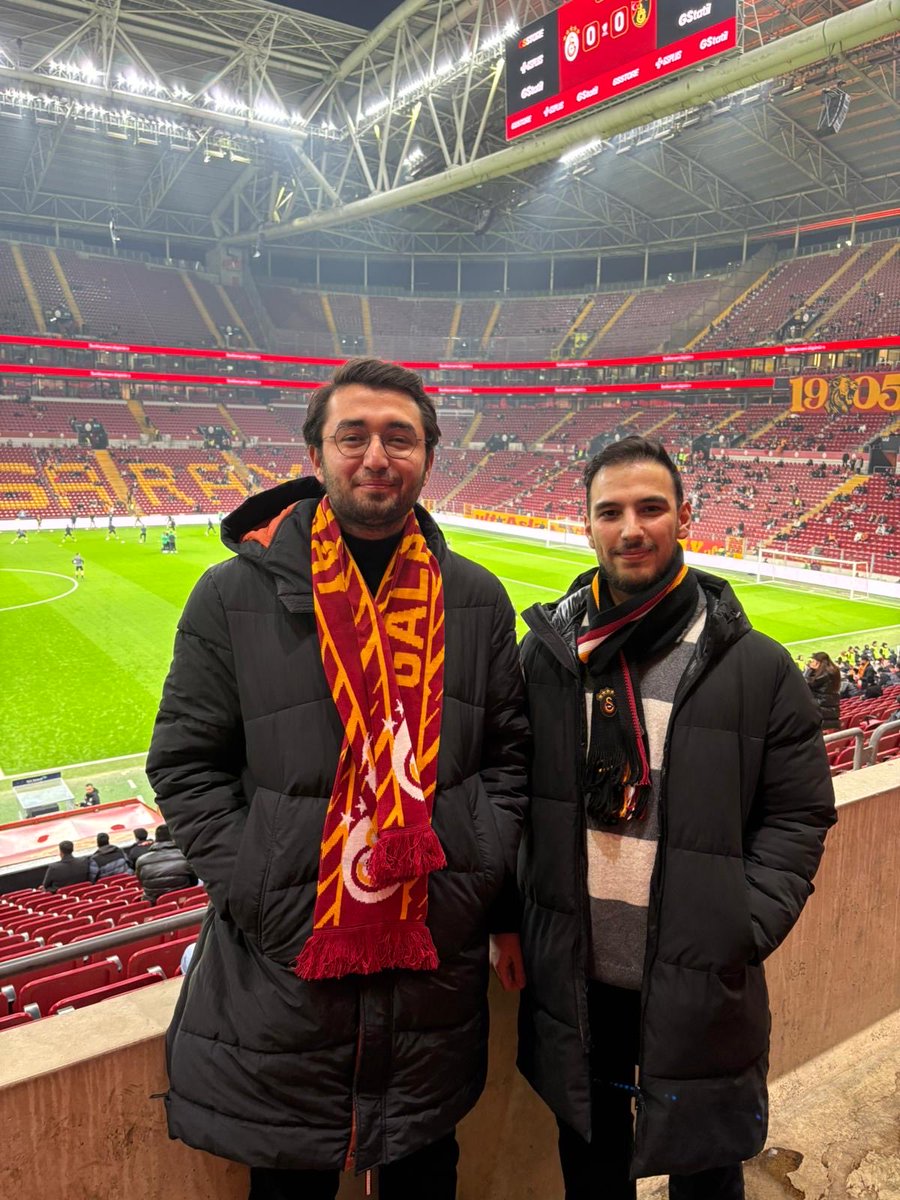 Maşallah, geleceğin umudu olan gençlerimize ve onlara örnek olan büyüklerine..