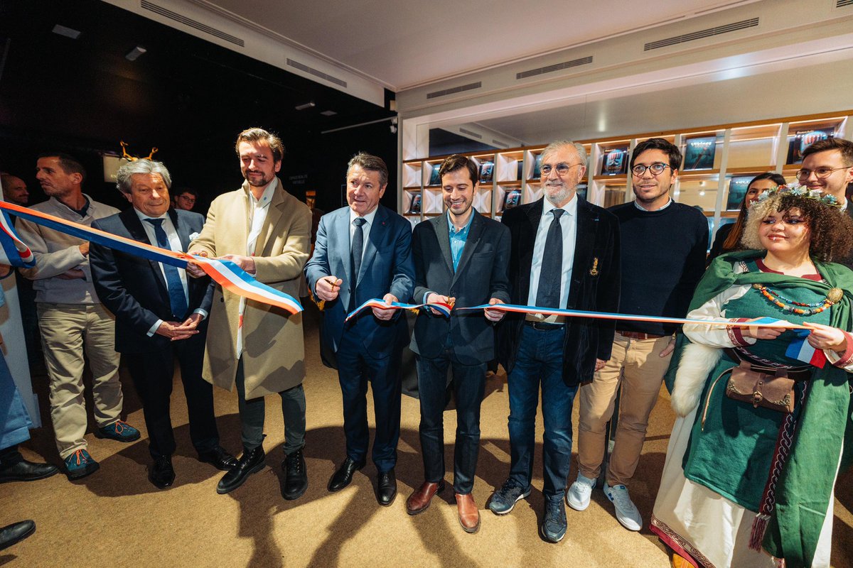 Christian Estrosi tweet media