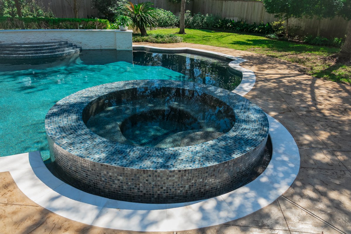 PlatinumPools's tweet image. Planning those outdoor spaces for warmer weather. An outdoor re-model can do wonders!

#OutdoorLiving #SpringPrep #HomeProjects