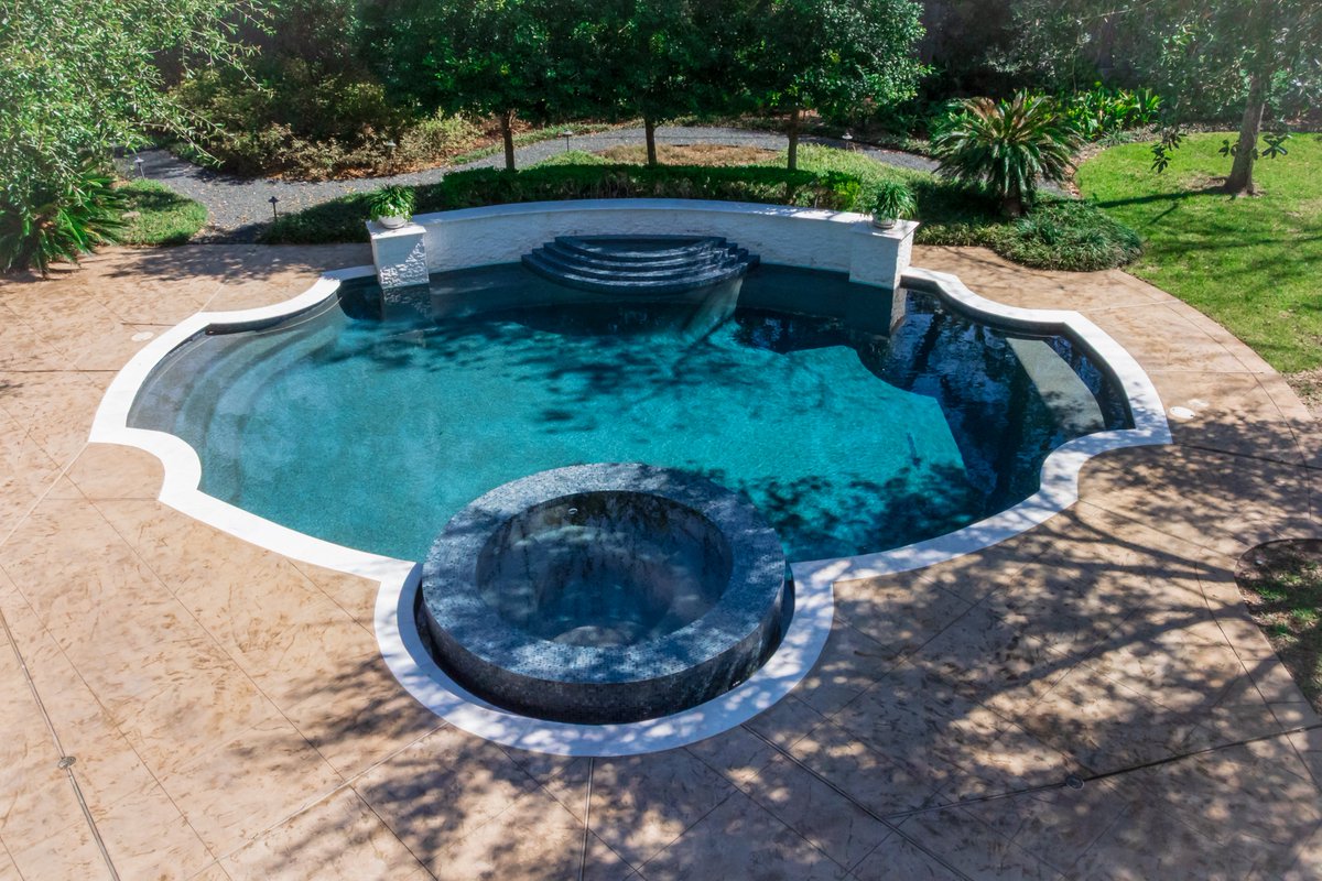 PlatinumPools's tweet image. Planning those outdoor spaces for warmer weather. An outdoor re-model can do wonders!

#OutdoorLiving #SpringPrep #HomeProjects